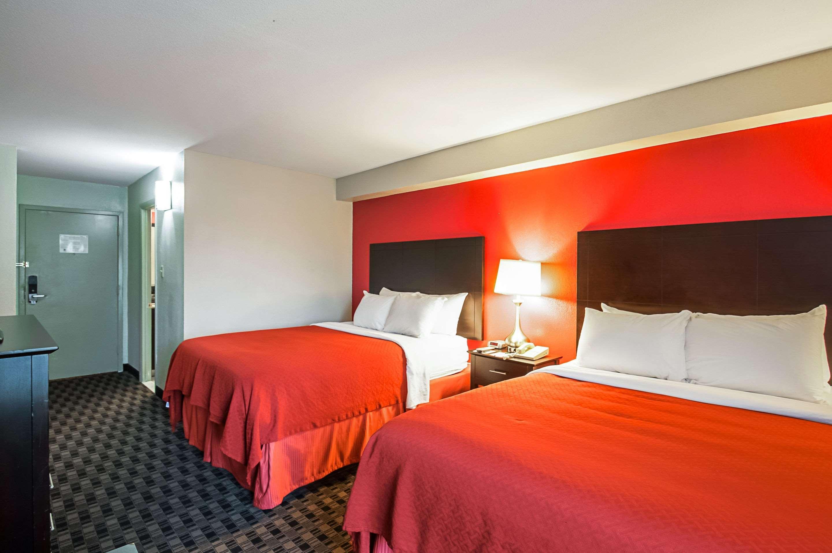 Quality Inn Near Potomac Mills Woodbridge Bagian luar foto