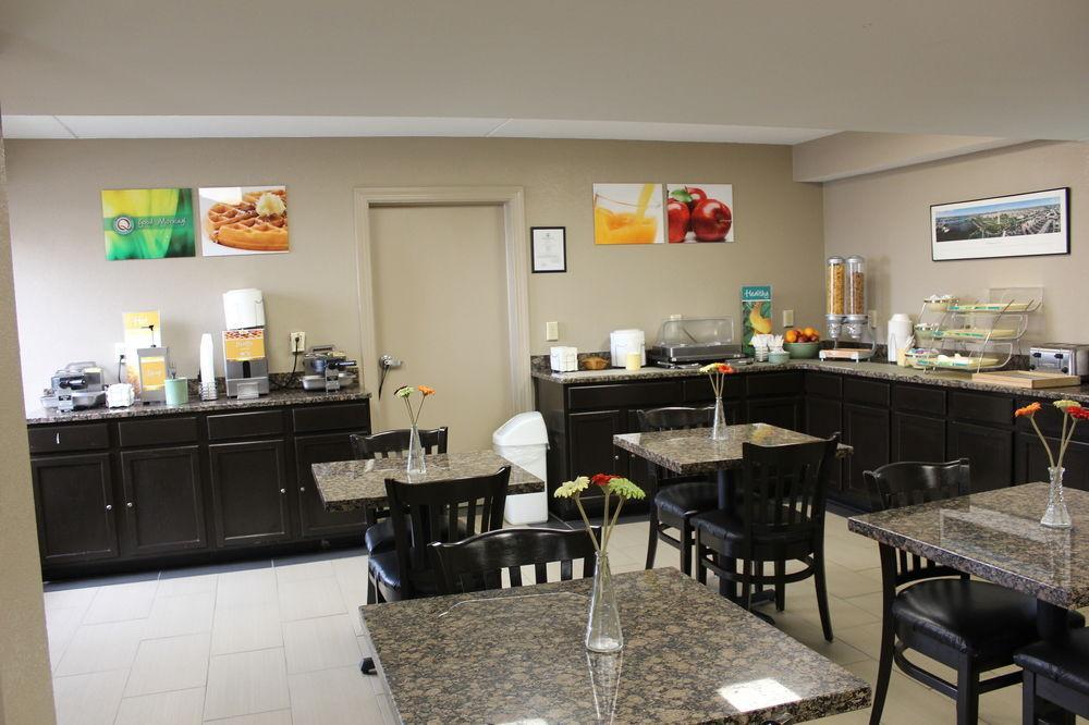 Quality Inn Near Potomac Mills Woodbridge Bagian luar foto