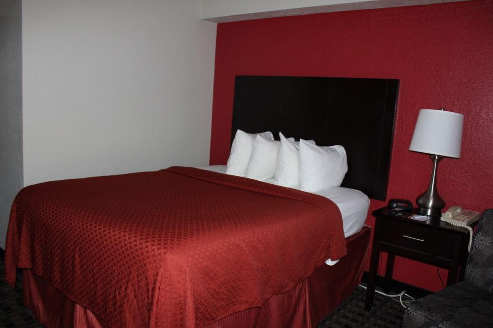 Quality Inn Near Potomac Mills Woodbridge Bagian luar foto