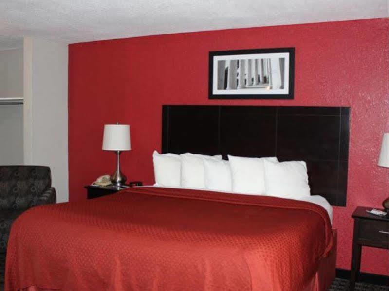 Quality Inn Near Potomac Mills Woodbridge Bagian luar foto