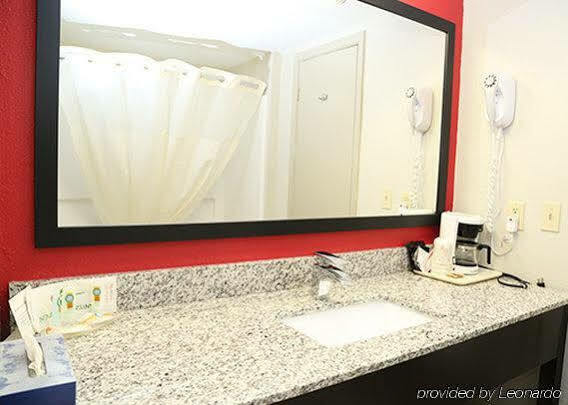 Quality Inn Near Potomac Mills Woodbridge Bagian luar foto
